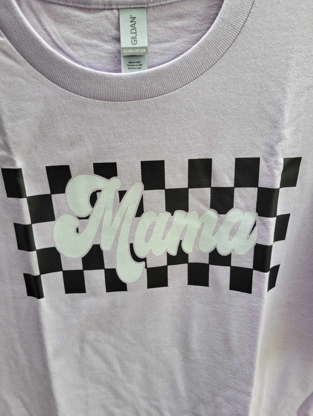 Gildan Lavender Top with Black Checkered Mama Graphic